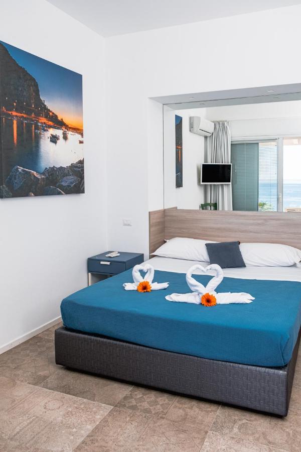A Tonnara Hotell Cefalù Eksteriør bilde